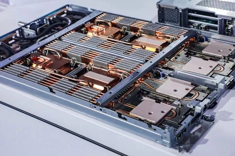 Как сервер ЦП/графический процессор повышает эффективность центра обработки данных？