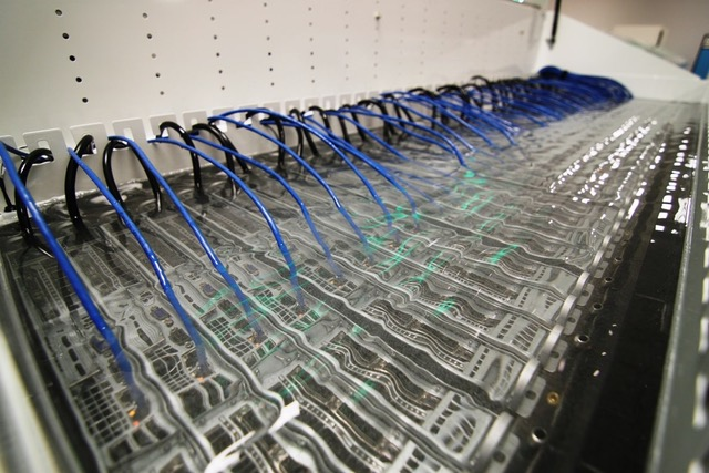 Архитектура жидкостного охлаждения NVIDIA GB300: разработка теплового решения на уровне чипа